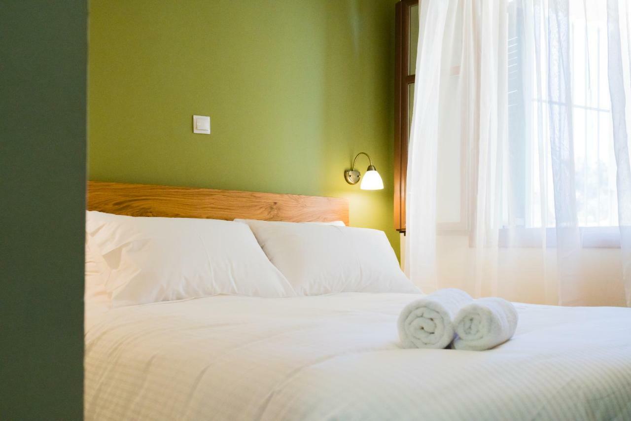 Ch Adrianou Suites Афіни Екстер'єр фото
