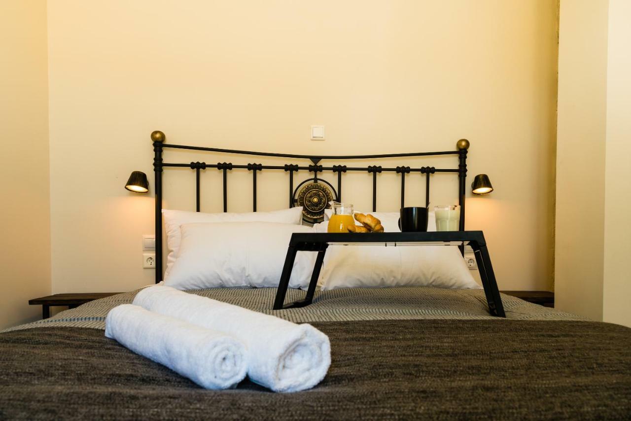 Ch Adrianou Suites Афіни Екстер'єр фото